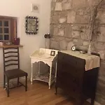 Restored 300yr Old Thatched Tigh Na Ri Rua *