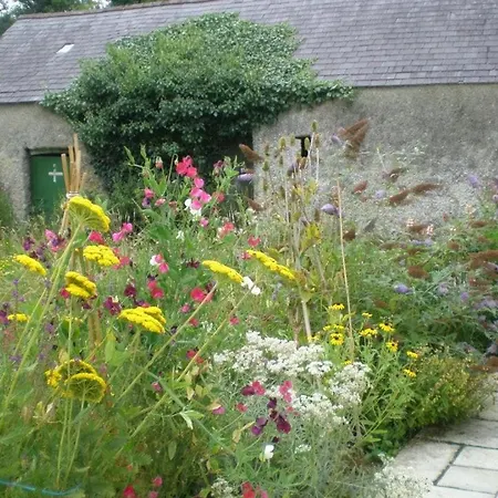 Restored 300yr Old Thatched Tigh Na Ri Rua